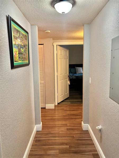 Image 10 of 24 For 2606 Belmont Ln  2606