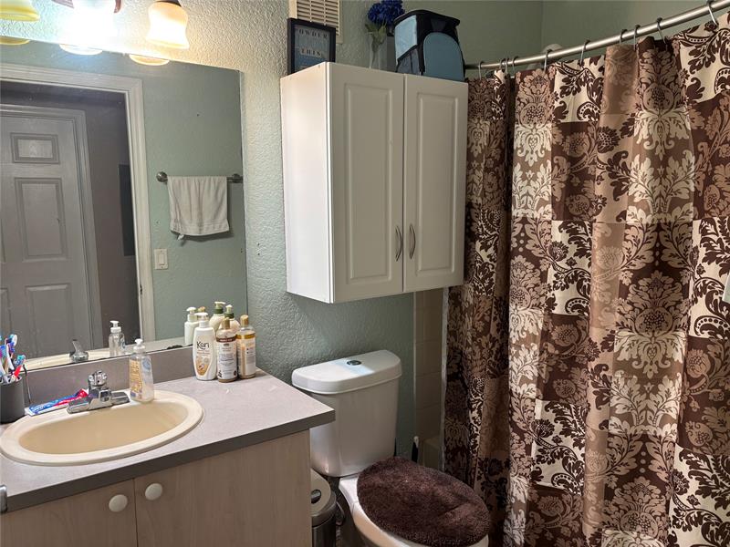 Image 12 of 24 For 2606 Belmont Ln  2606