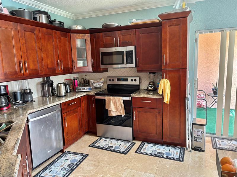 Image 4 of 24 For 2606 Belmont Ln  2606