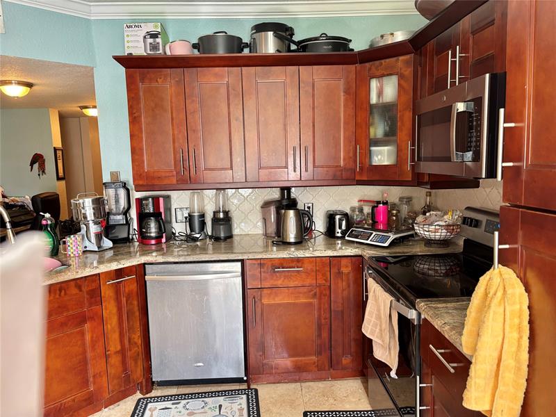 Image 5 of 24 For 2606 Belmont Ln  2606