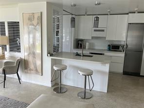 Image 15 of 27 For 561 Bayshore Dr  5