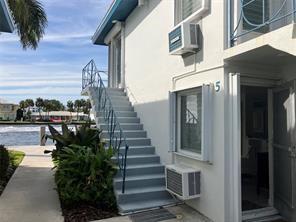 Image 5 of 27 For 561 Bayshore Dr  5