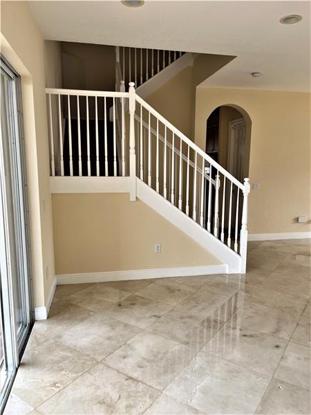 Image 17 of 53 For 17989 54th St