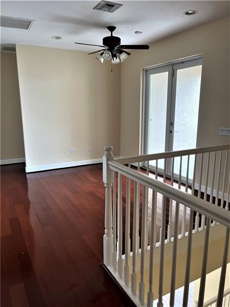 Image 19 of 53 For 17989 54th St