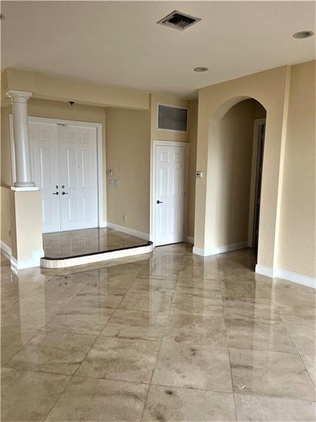 Image 5 of 53 For 17989 54th St