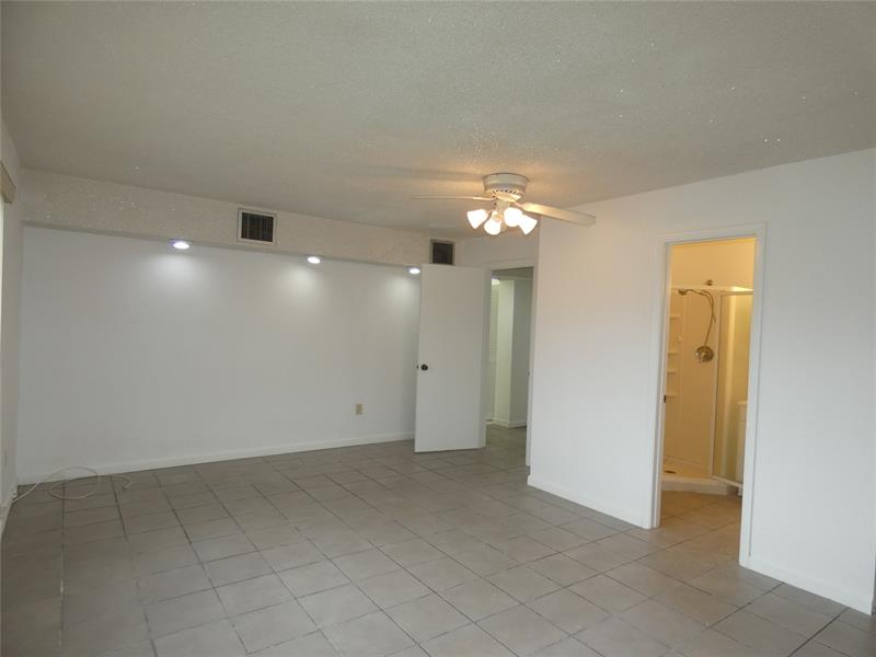 Image 12 of 16 For 17920 82nd Ave