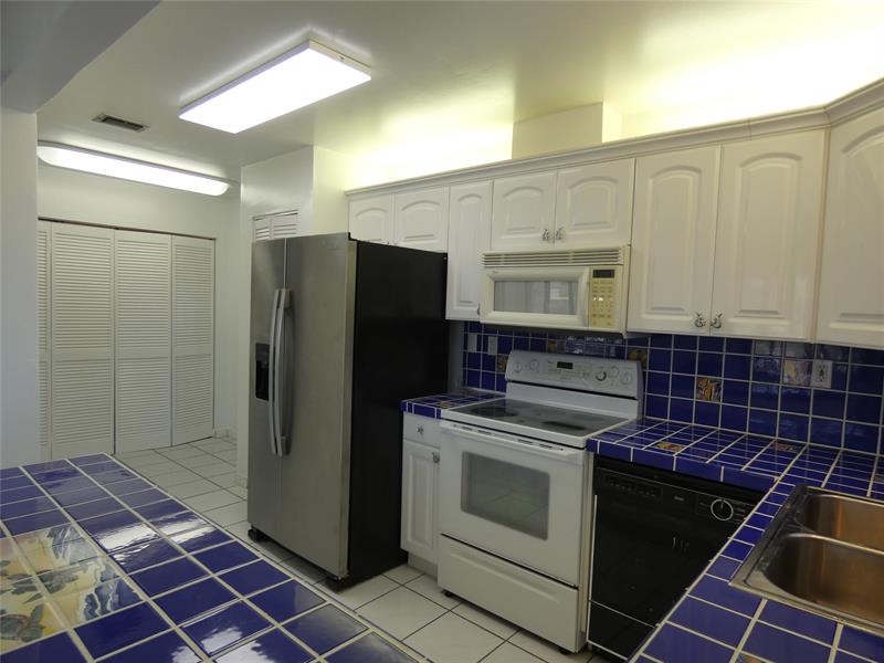 Image 9 of 16 For 17920 82nd Ave