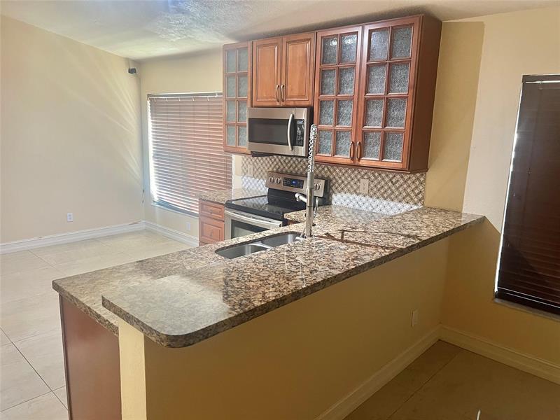 Image 10 of 33 For 2036 183rd Cir