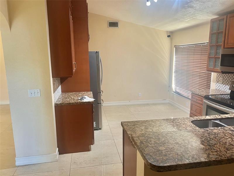 Image 15 of 33 For 2036 183rd Cir