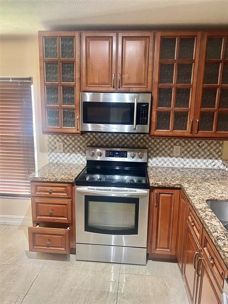 Image 9 of 33 For 2036 183rd Cir