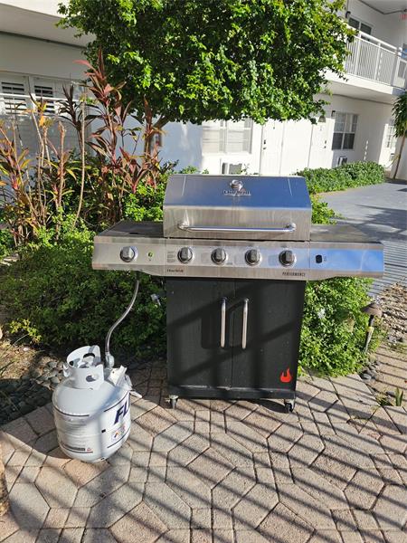 Image 13 of 15 For 120 20th Ave  2