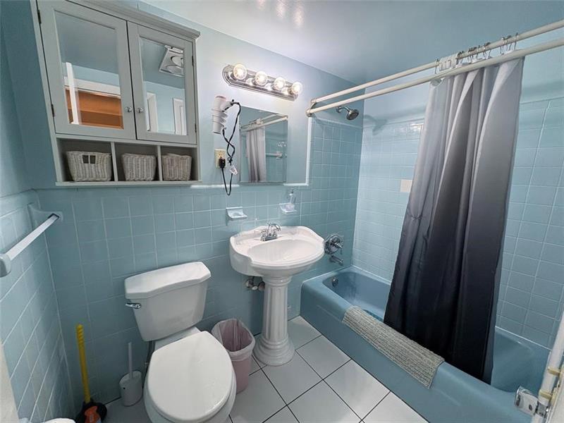 Image 5 of 15 For 120 20th Ave  2