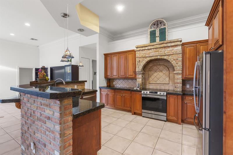 Image 10 of 51 For 5973 54th Ct