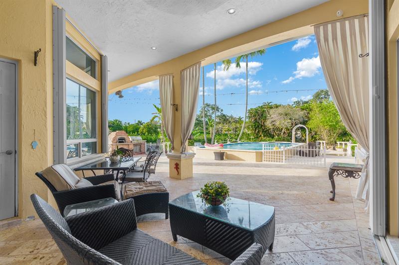 Image 14 of 51 For 5973 54th Ct