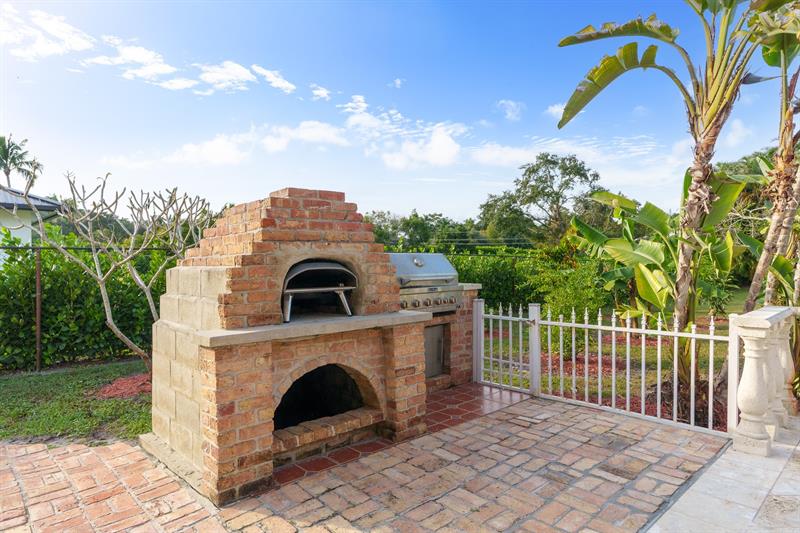 Image 16 of 51 For 5973 54th Ct