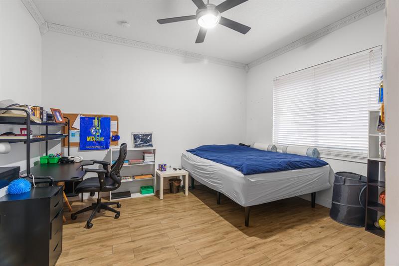 Image 27 of 51 For 5973 54th Ct