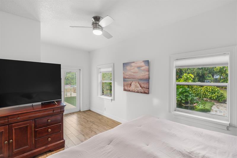 Image 30 of 51 For 5973 54th Ct