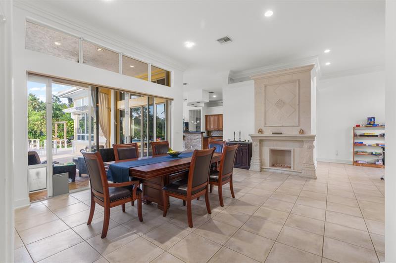 Image 6 of 51 For 5973 54th Ct