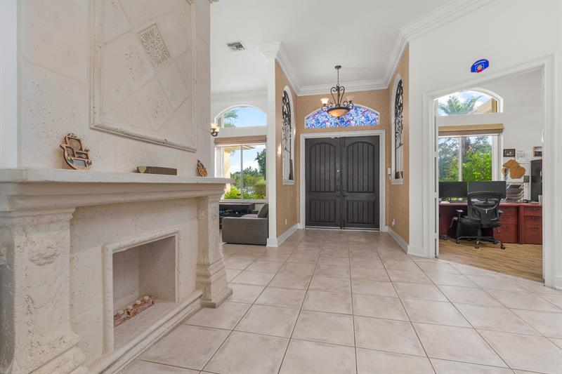 Image 7 of 51 For 5973 54th Ct