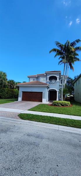 Image 3 of 39 For 21 Country Lake Cir