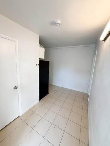 Image 4 of 4 For 601 58th Ct  B