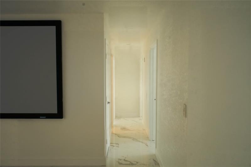 Image 14 of 44 For 4549 Baldric St