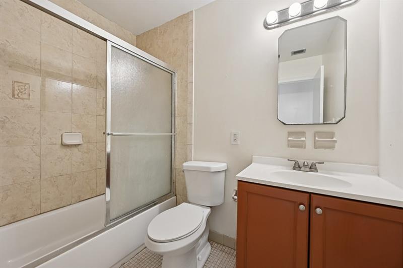 Image 25 of 44 For 4549 Baldric St