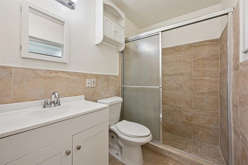 Image 26 of 44 For 4549 Baldric St