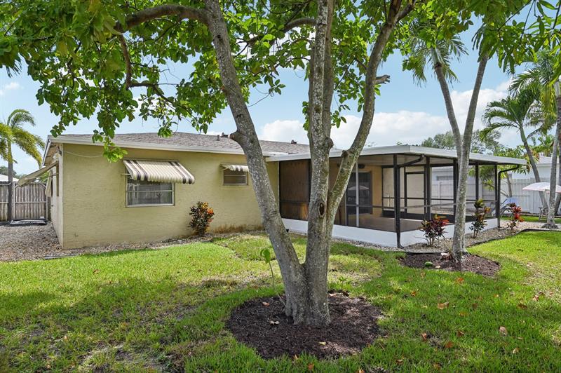 Image 29 of 44 For 4549 Baldric St