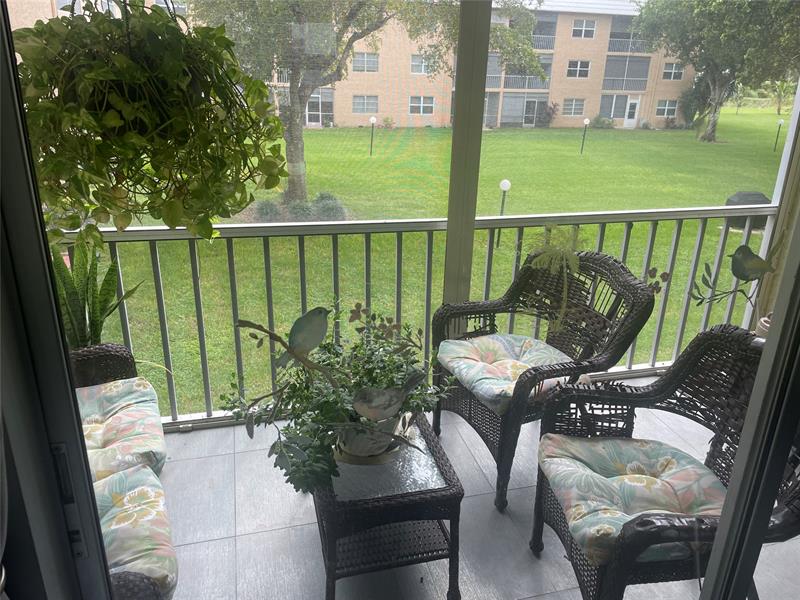 Image 14 of 18 For 9818 Marina Blvd  1220