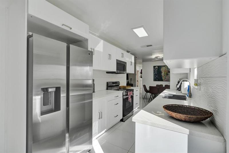 Image 16 of 50 For 1050 150th St