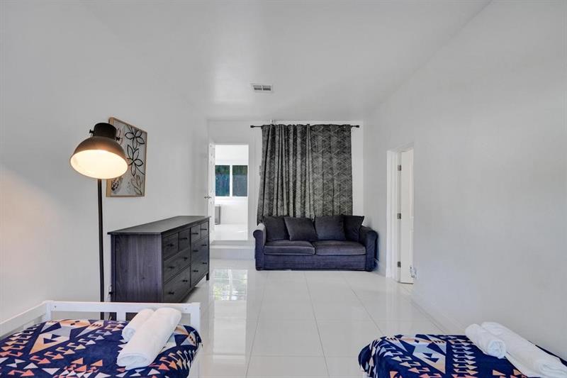 Image 31 of 50 For 1050 150th St