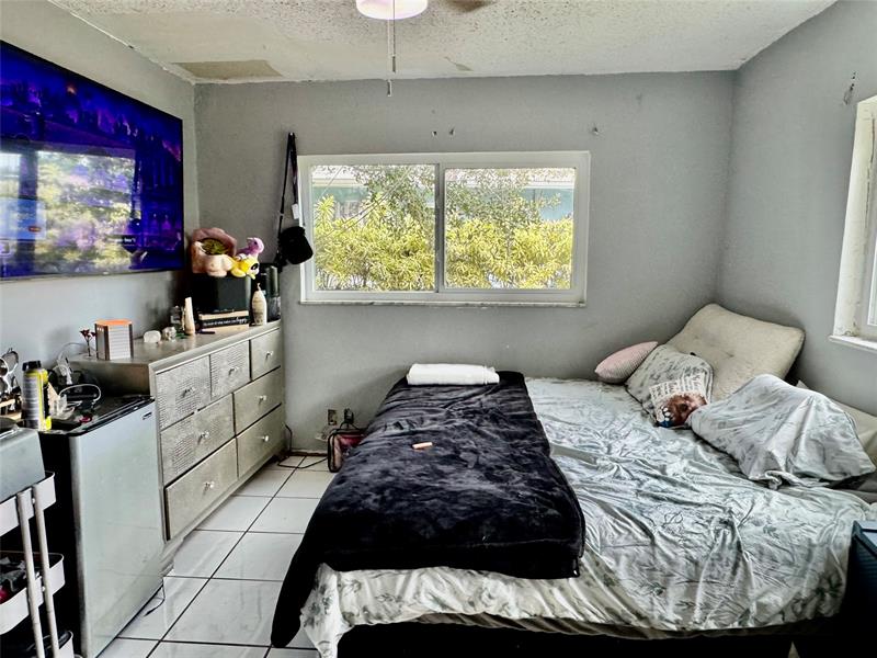 Image 12 of 32 For 8212 74th Ter