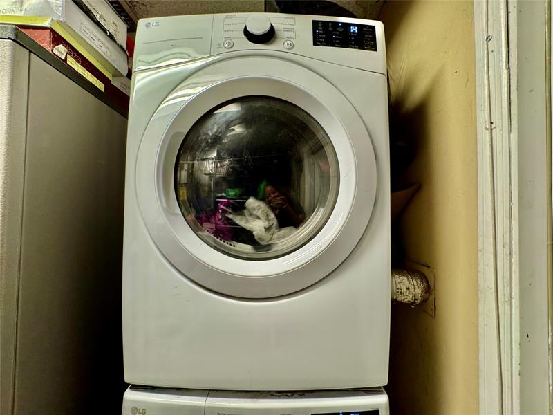 Image 19 of 32 For 8212 74th Ter