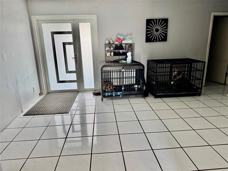 Image 4 of 32 For 8212 74th Ter