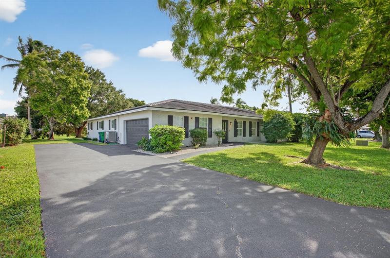 Details for 2421 114th Ave, Coral Springs, FL 33065