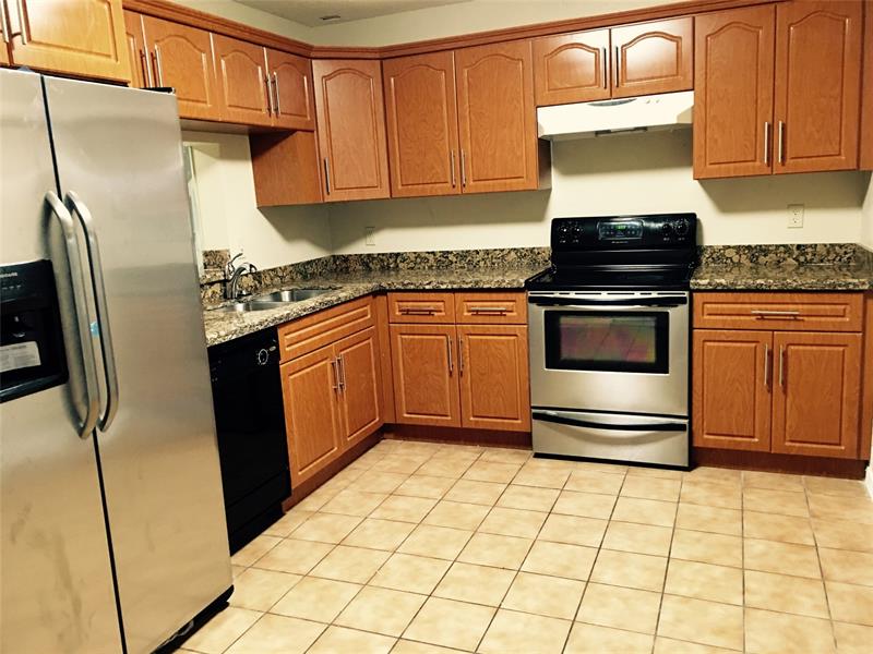 Image 6 of 17 For 10520 6th St  10520