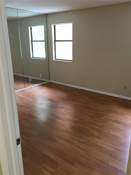 Image 7 of 17 For 10520 6th St  10520