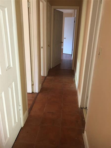 Image 21 of 23 For 15831 Palmetto Club Dr