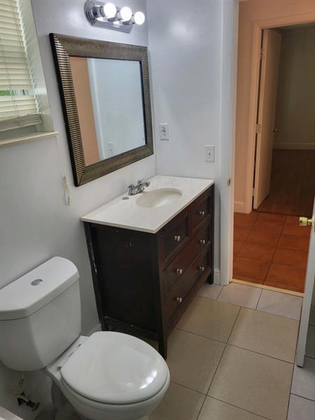 Image 5 of 23 For 15831 Palmetto Club Dr