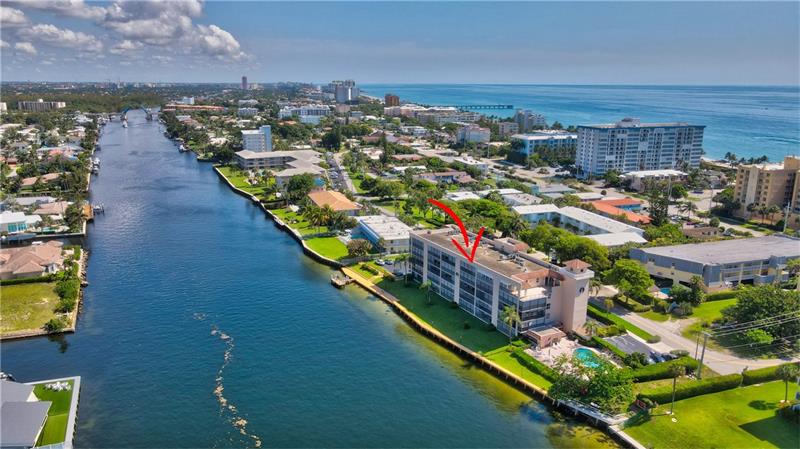 Image 3 of 9 For 985 19 Ave  204