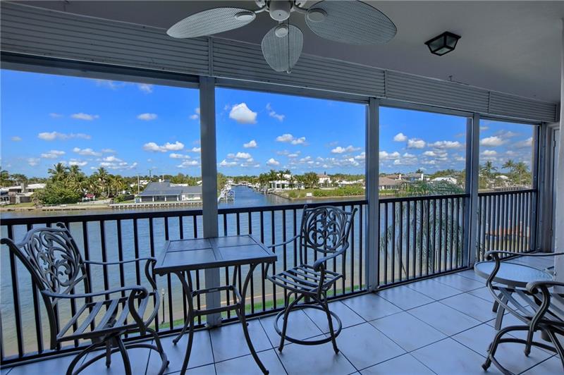 Image 8 of 9 For 985 19 Ave  204