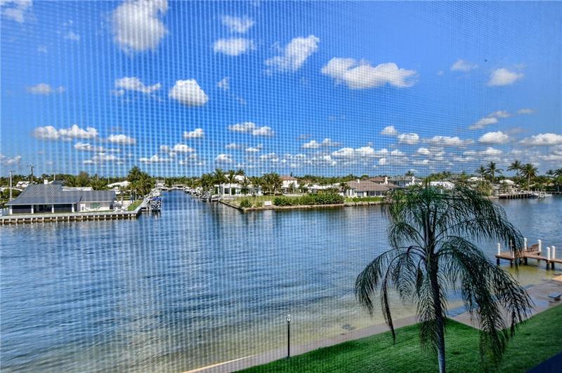 Image 9 of 9 For 985 19 Ave  204