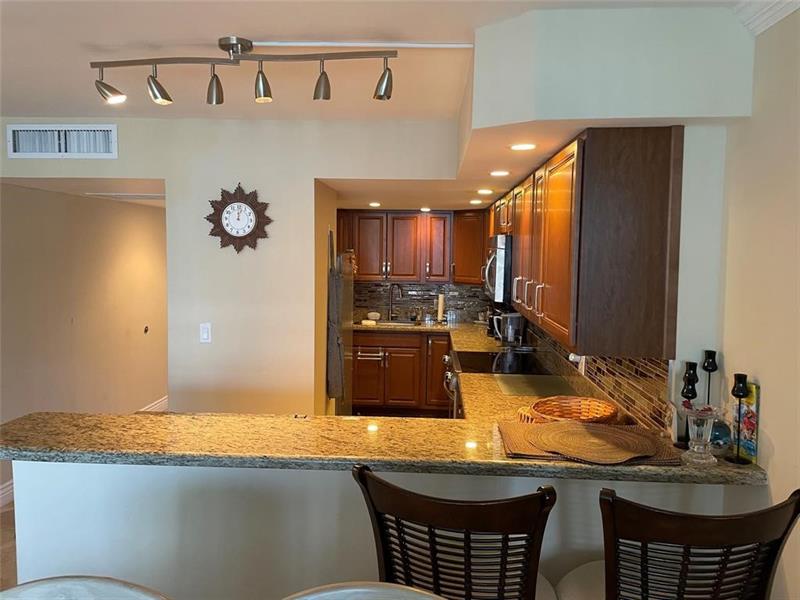 Image 11 of 36 For 209 Fort Lauderdale Beach Blvd  9f