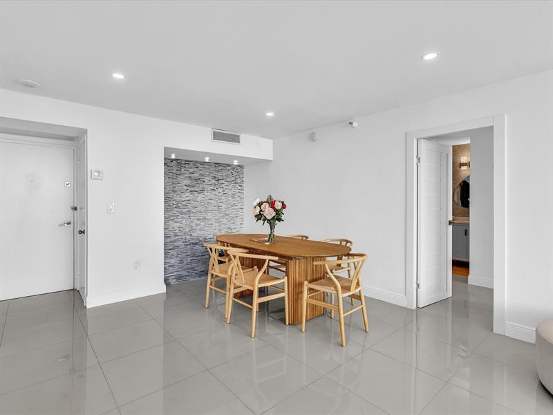 Image 10 of 46 For 20515 Country Club Dr  2144