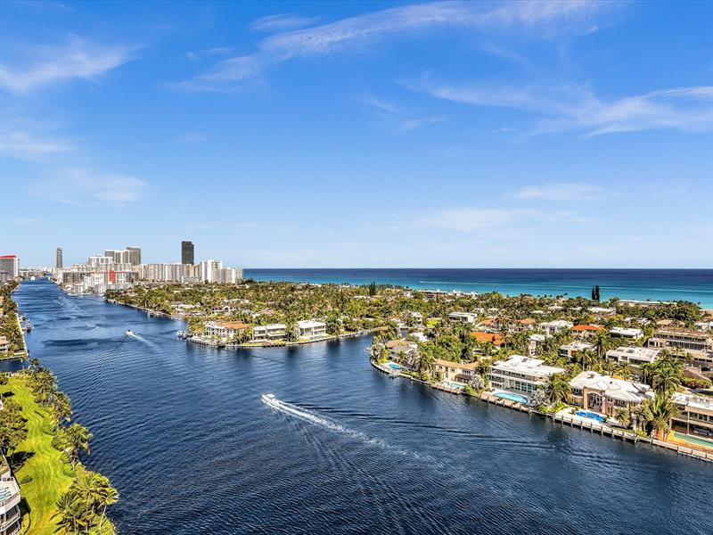 Image 23 of 46 For 20515 Country Club Dr  2144