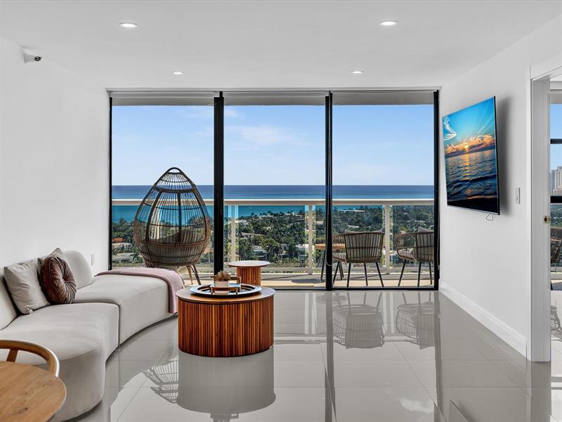 Image 3 of 46 For 20515 Country Club Dr  2144