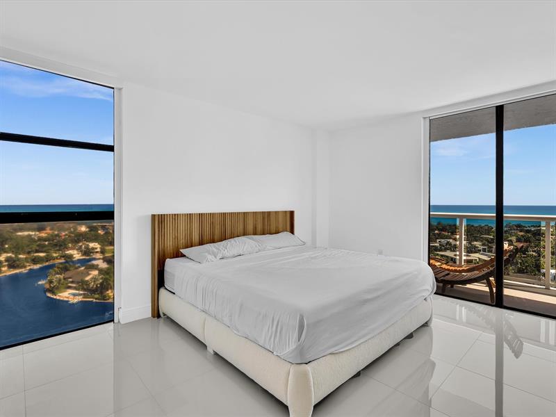 Image 33 of 46 For 20515 Country Club Dr  2144