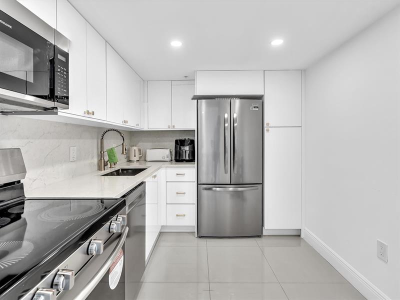 Image 6 of 46 For 20515 Country Club Dr  2144