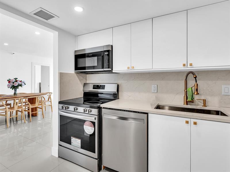 Image 7 of 46 For 20515 Country Club Dr  2144